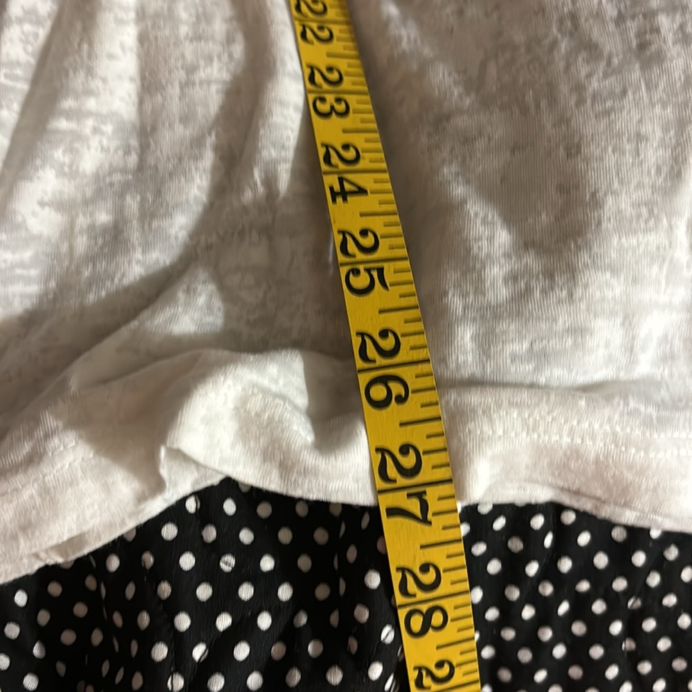 Beautiful Maurices size 1 long sleeve pink and white T shirt - Picture 7 of 9
